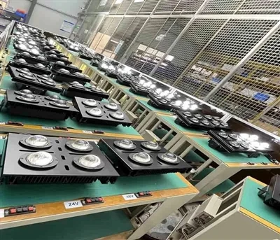 Combien de temps durent les projecteurs LED ?
